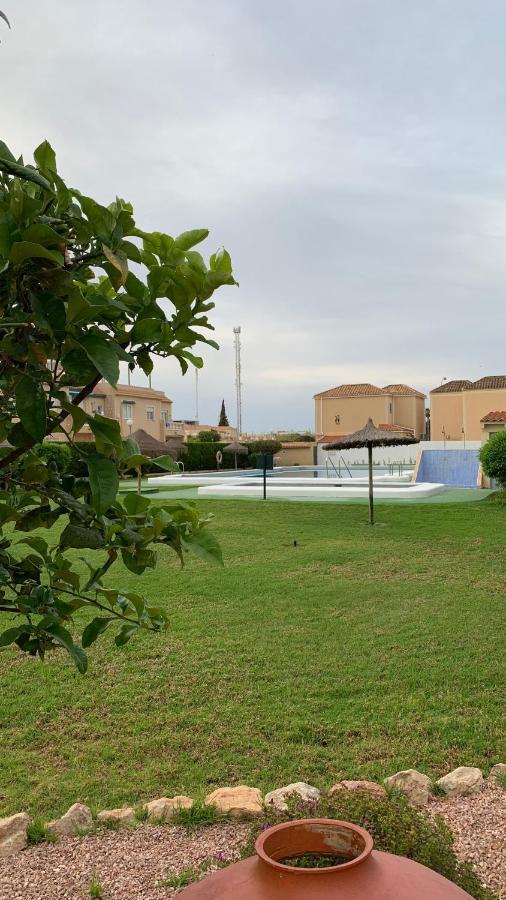 Holiday House Torrevieja Exterior photo